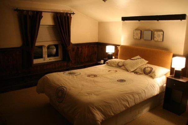 The Red Lion Hotel Chester Room photo